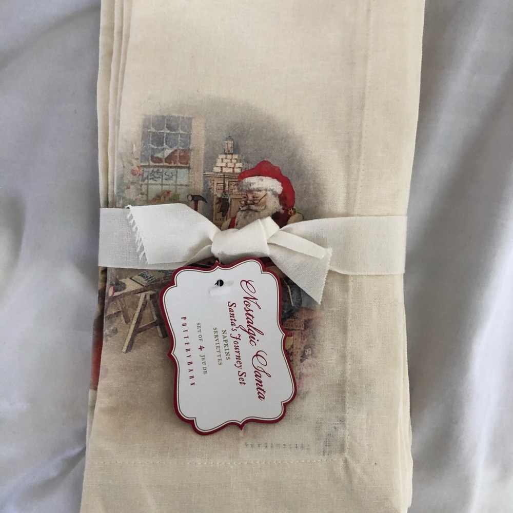 Pottery Barn Santa’s Journey Napkins Set of 4 NWT